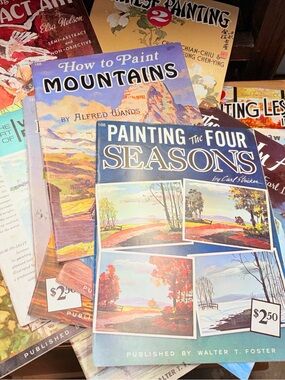 Vintage 1970s Walter Foster Art Magazines